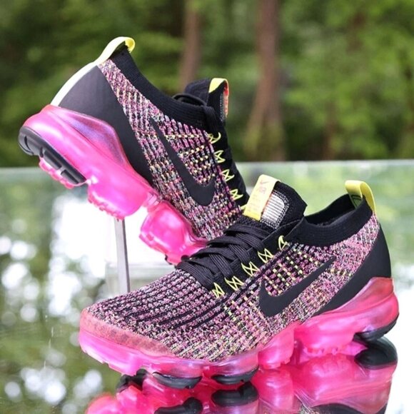 Nike Air VaporMax Flyknit 3 Black Multicolor Sneakers Size 7 Womens Shoes - Picture 1 of 16